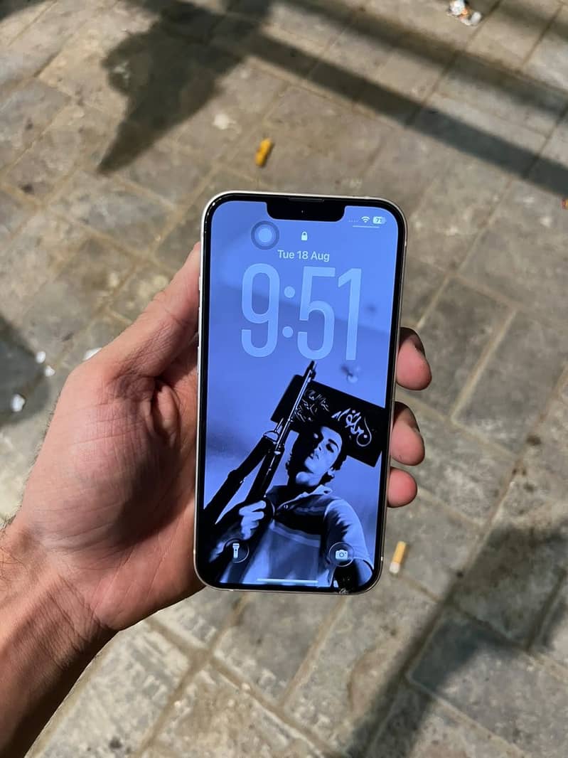 Apple iPhone 13 2
