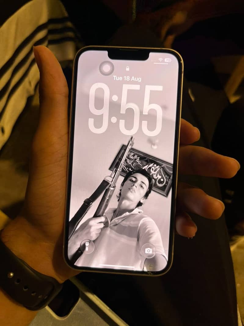 Apple iPhone 13 3