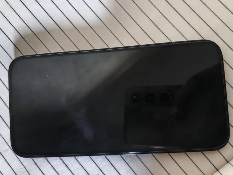 Apple iPhone 13 5