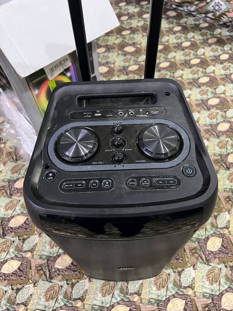 Jvc Bluetooth speaker 8