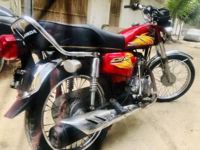 HONDA CG 125 (2002 Model) Karachi No karak engine