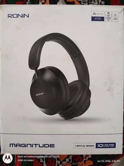 Ronnin Magnitude headphones