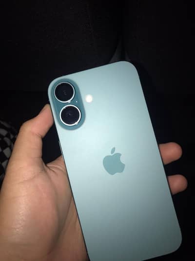 Apple iPhone 16