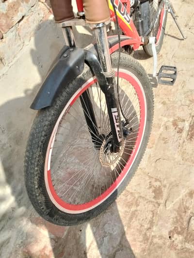 bicycle for sale good condition acchi working hai bilkul neet and