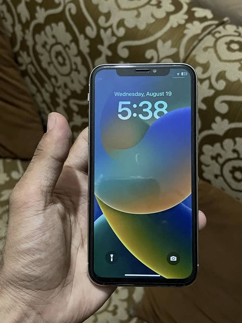 Apple iPhone X 5