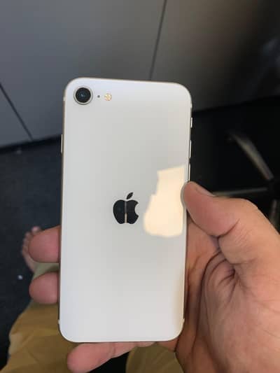 Apple iPhone SE