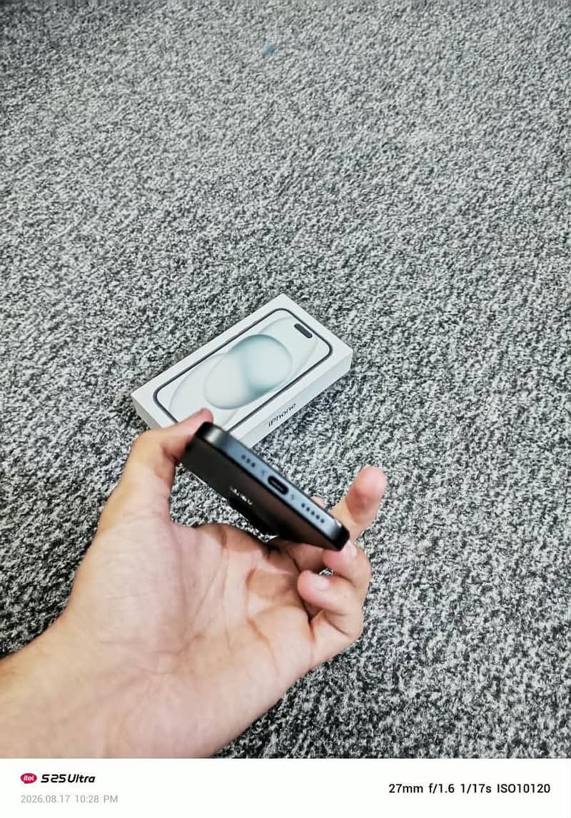 Apple iPhone 15 6