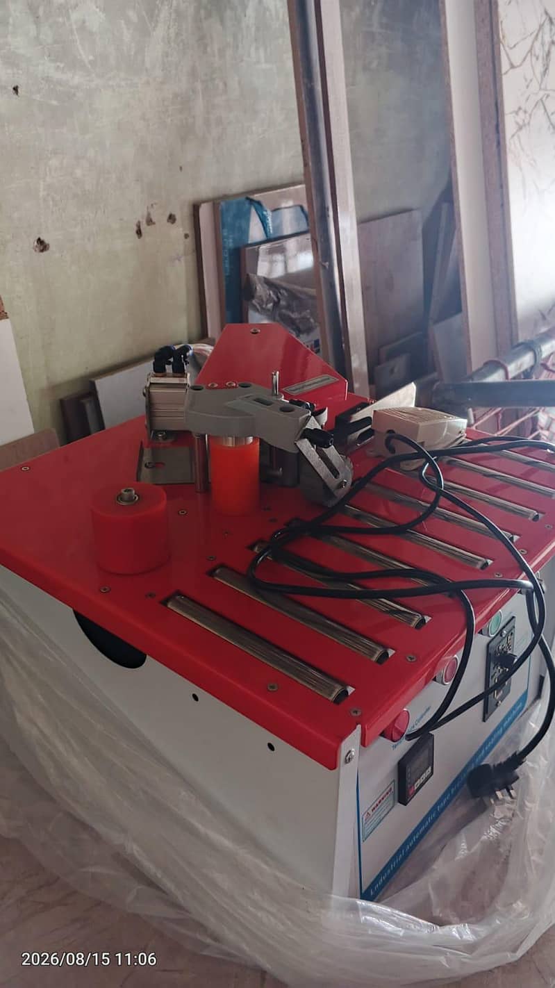 Automatic Edge Banding Machine 1