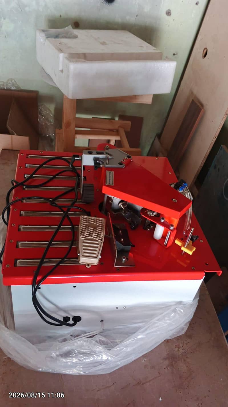 Automatic Edge Banding Machine 3