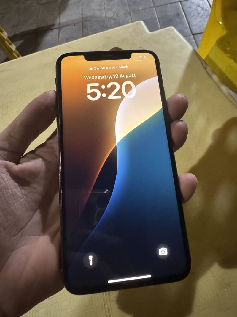 Iphone xs max 4