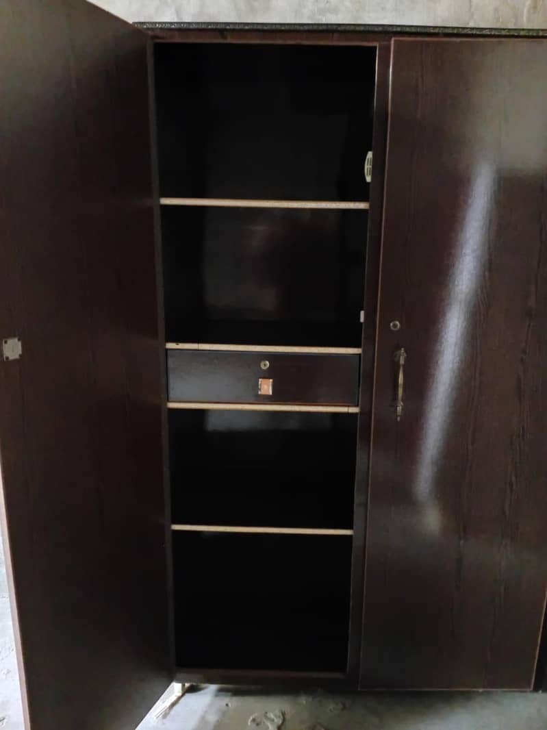wardrobe 2