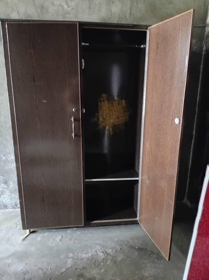 wardrobe 3