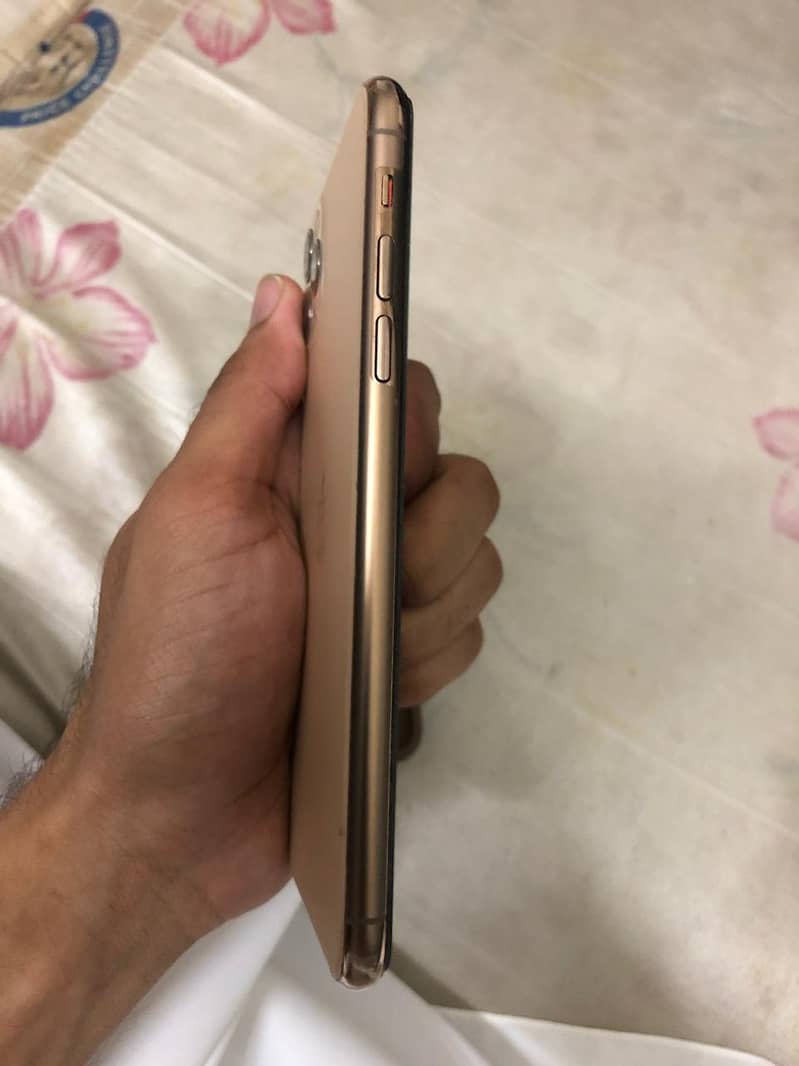 Apple iPhone 11 Pro 5
