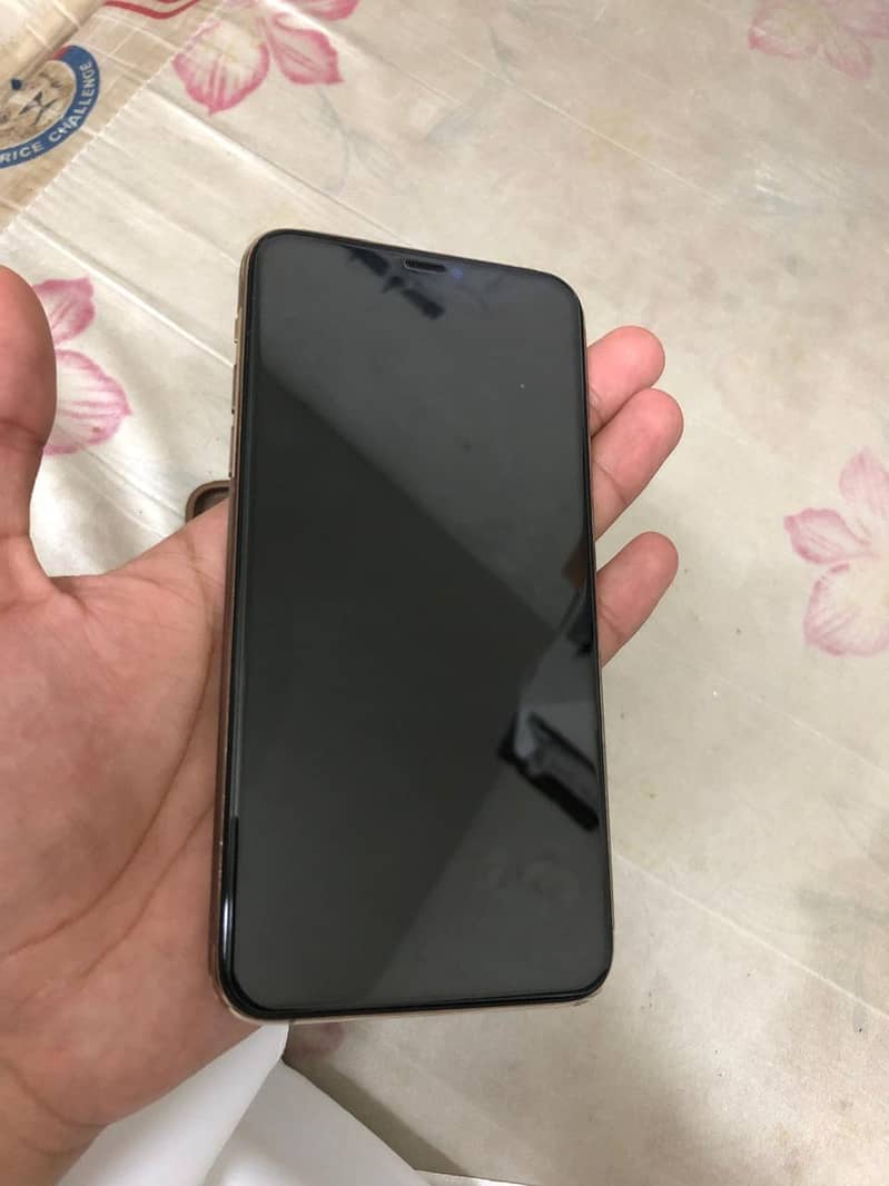 Apple iPhone 11 Pro 6