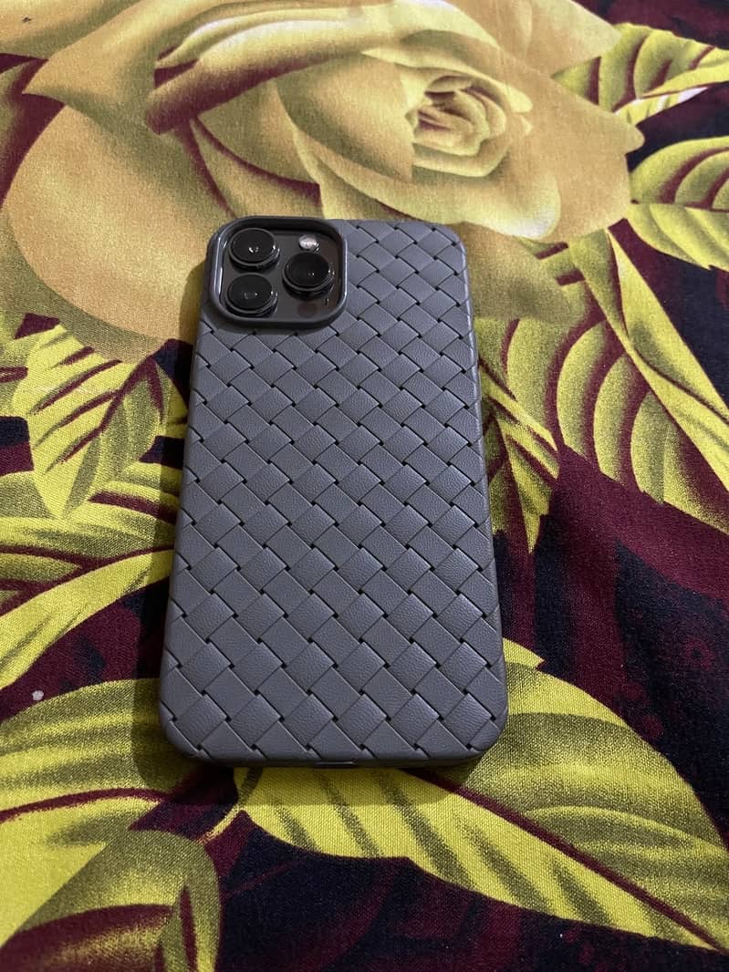 Apple iPhone 13 Pro Max 0