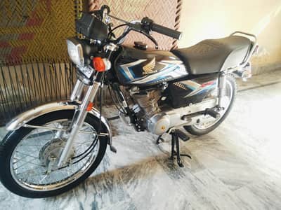 zero metr condition bike urgent forsale