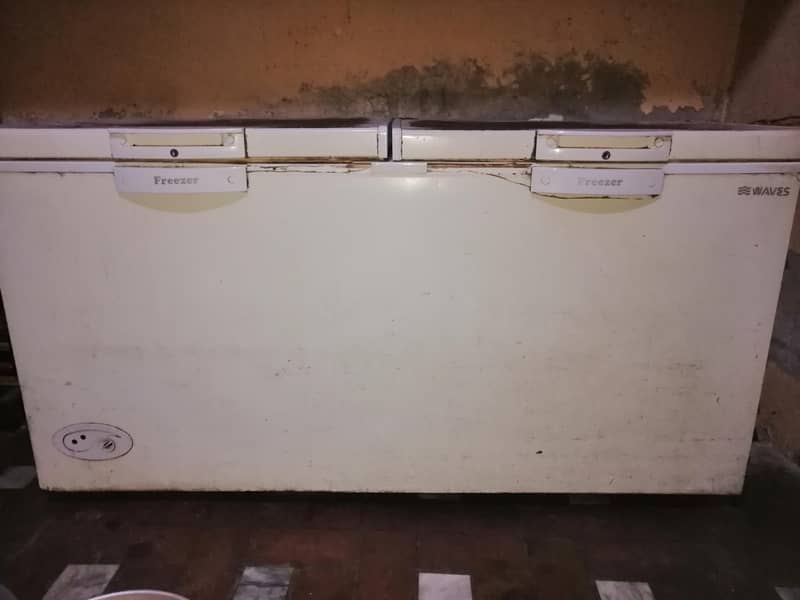waves deep freezer 0