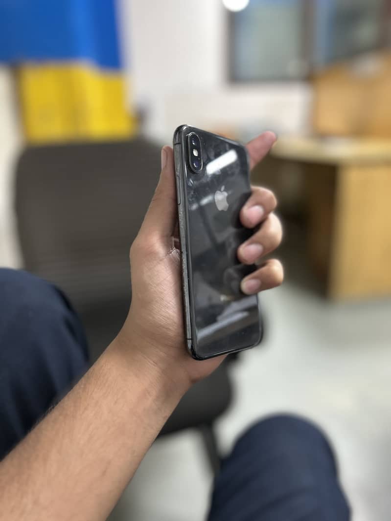 Apple iPhone X 0
