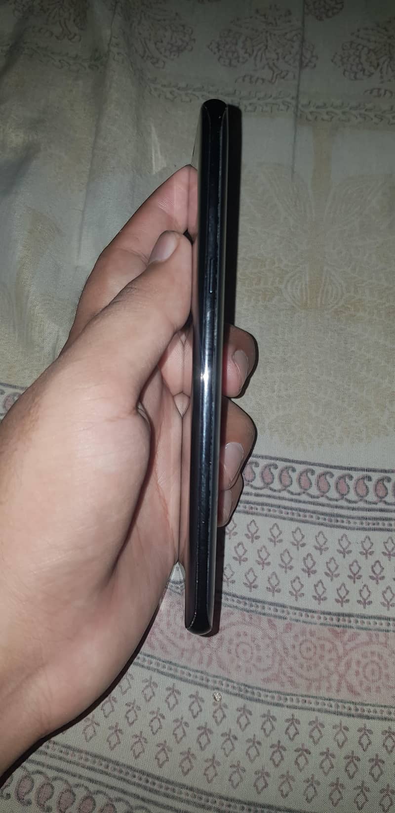Samsung Mobile S8 Plus 1