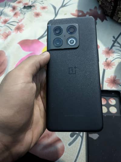 One Plus 10 Pro