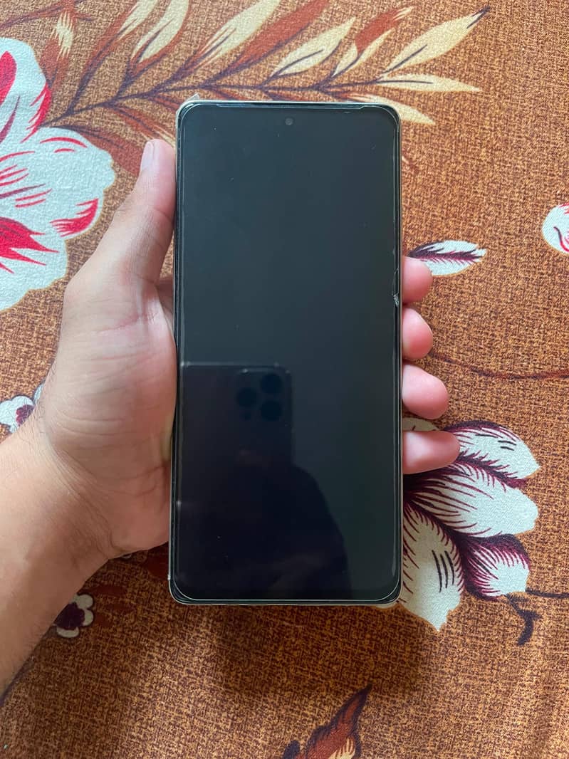 Tecno CAMON 30 0