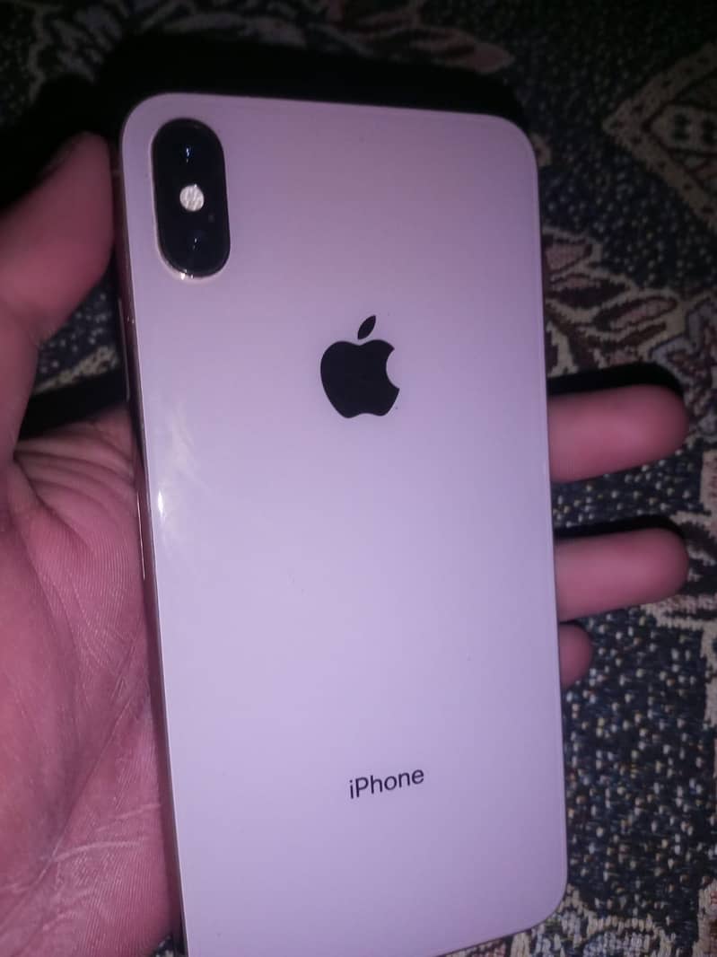 Apple iPhone XS Max 6