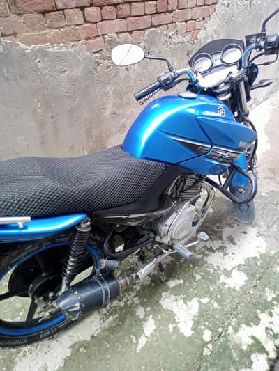 Yamaha YBR Blue Color 2016 Model