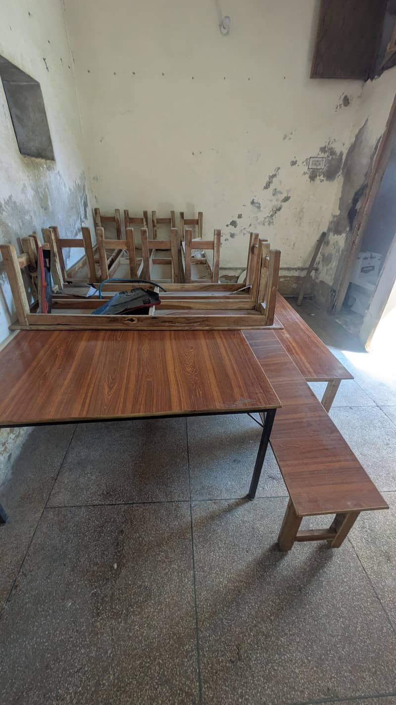 2 table 8 bench 4