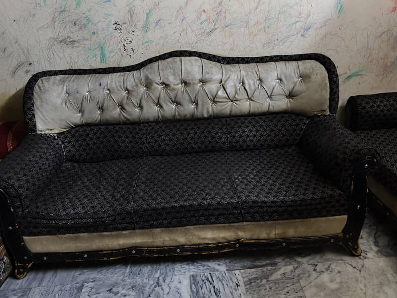 Sofa set in normal condition 1