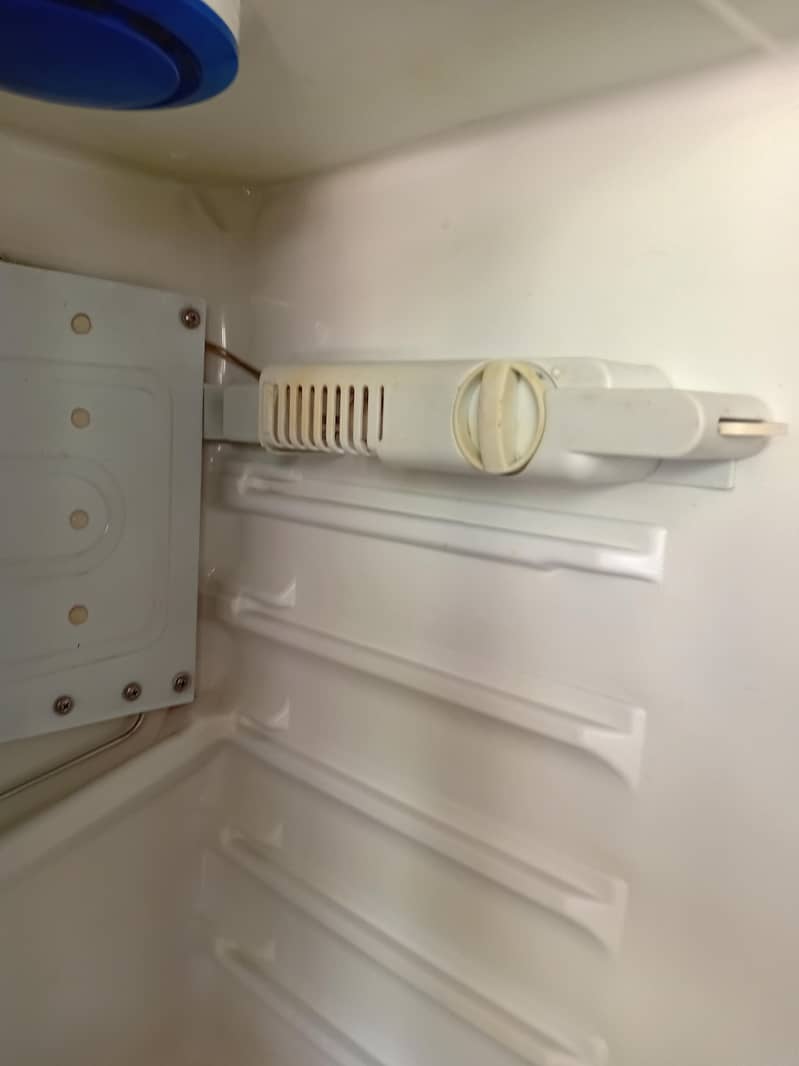 Refrigerator 1