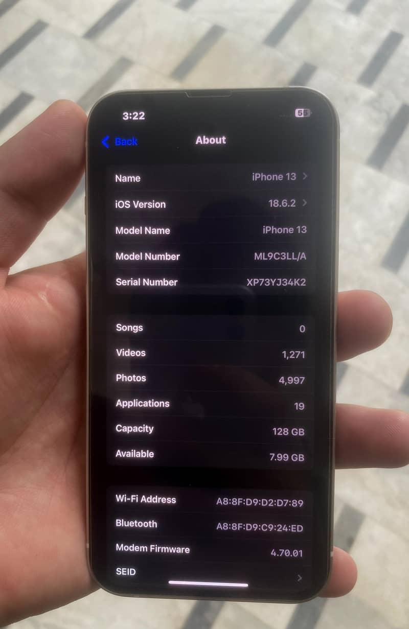 Apple iPhone 13 4