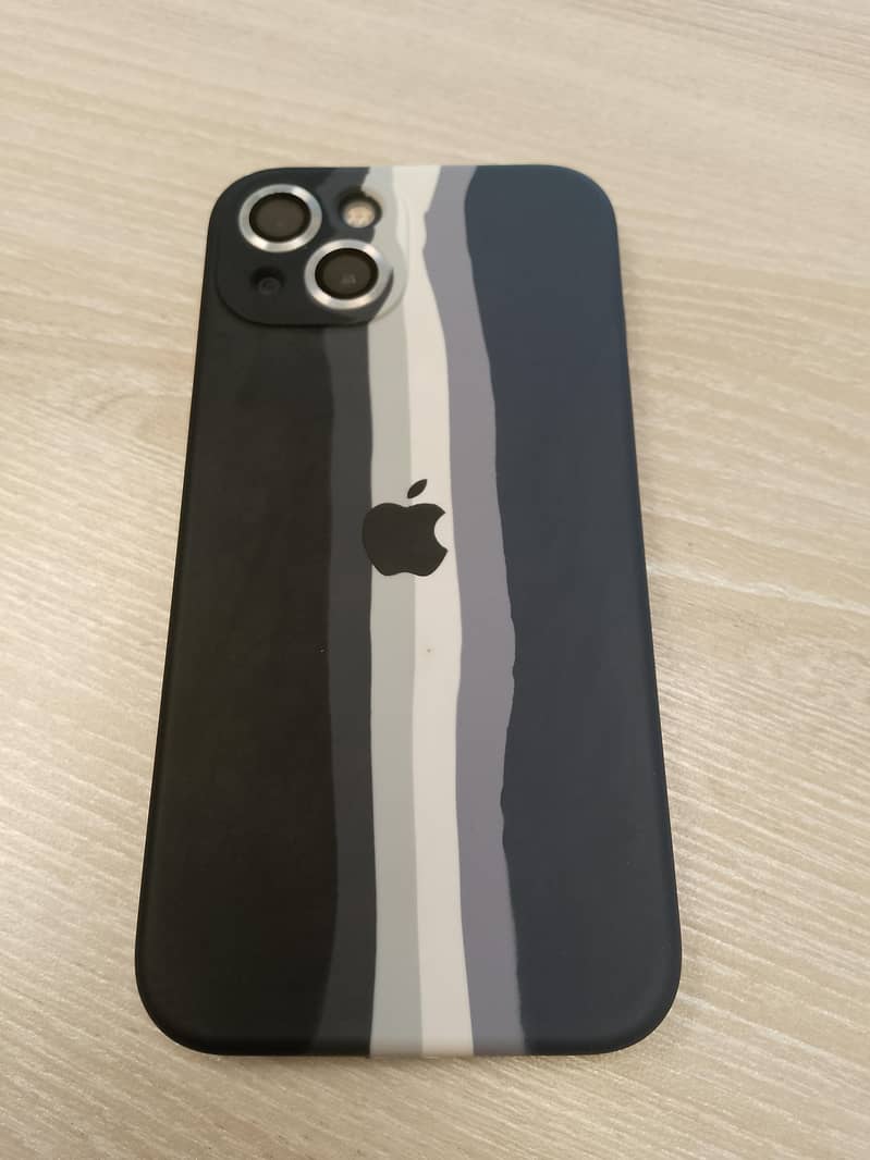 Apple iPhone 13 5