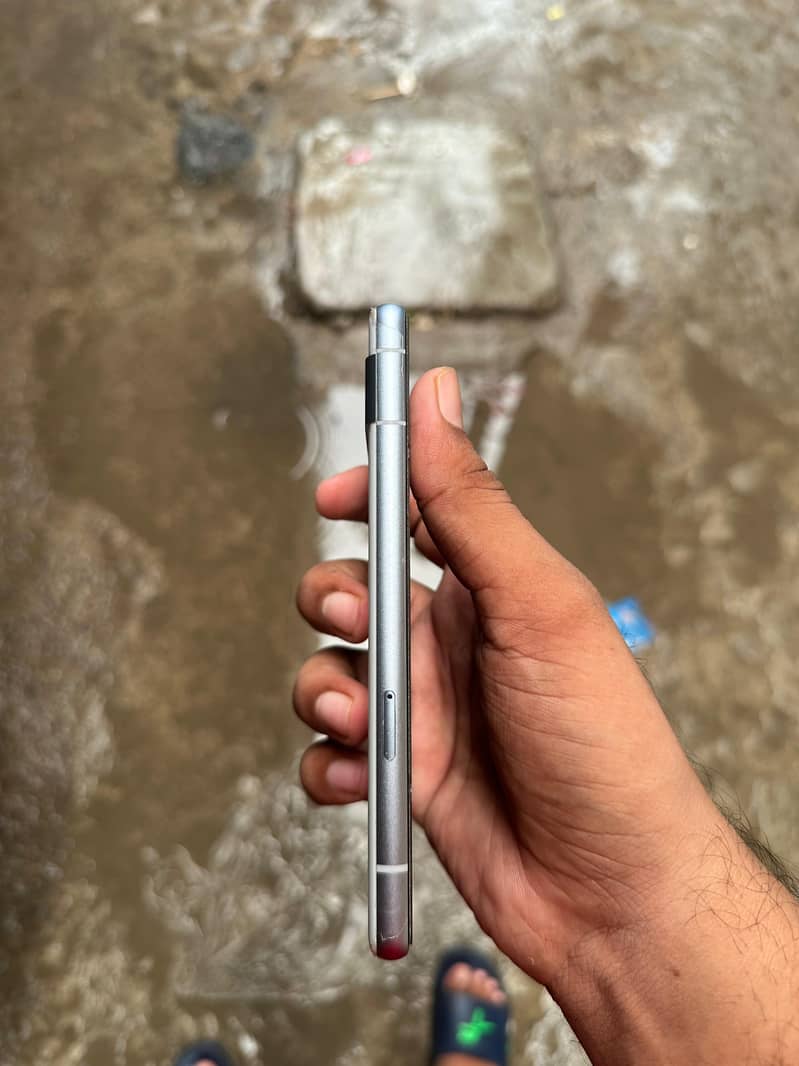 Google Pixel 7a 3