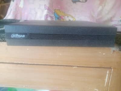 dhua DVR 8CH new candaiton