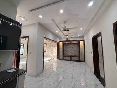 8 MARLA ( 30*60 ) NEW HOUSE FOR SALE In Multi F-17 ISLAMABAD.