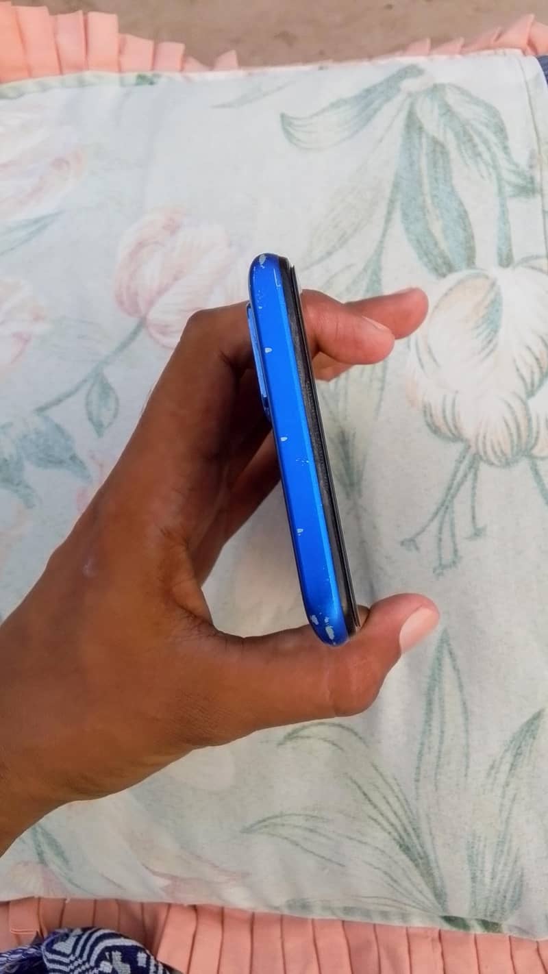 OPPO A54 4
