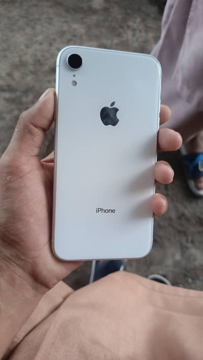 Apple iPhone XR