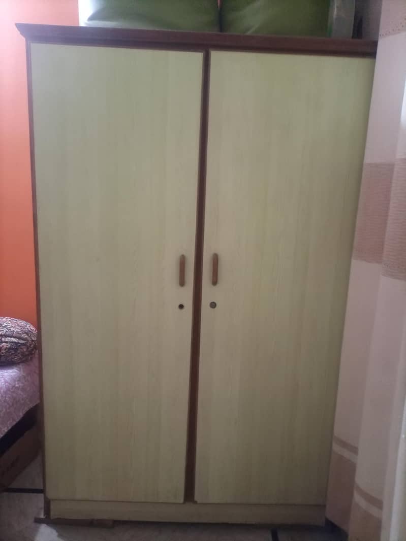 Wardrobe 0