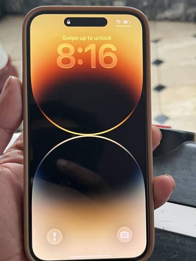 I phone 14 pro max gold