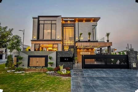 1 KANAL ELEGANT AND FULLY MAINTAINED SUPER HOT LOCATED BUNGALOW IS AVAILABLE IN THE BEST BLOCK OF DHA LAHORE.