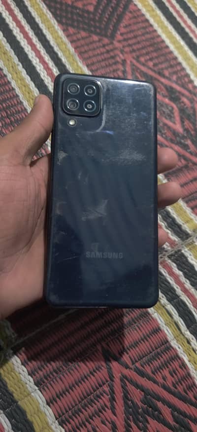 Samsung Mobile A22 need money argent