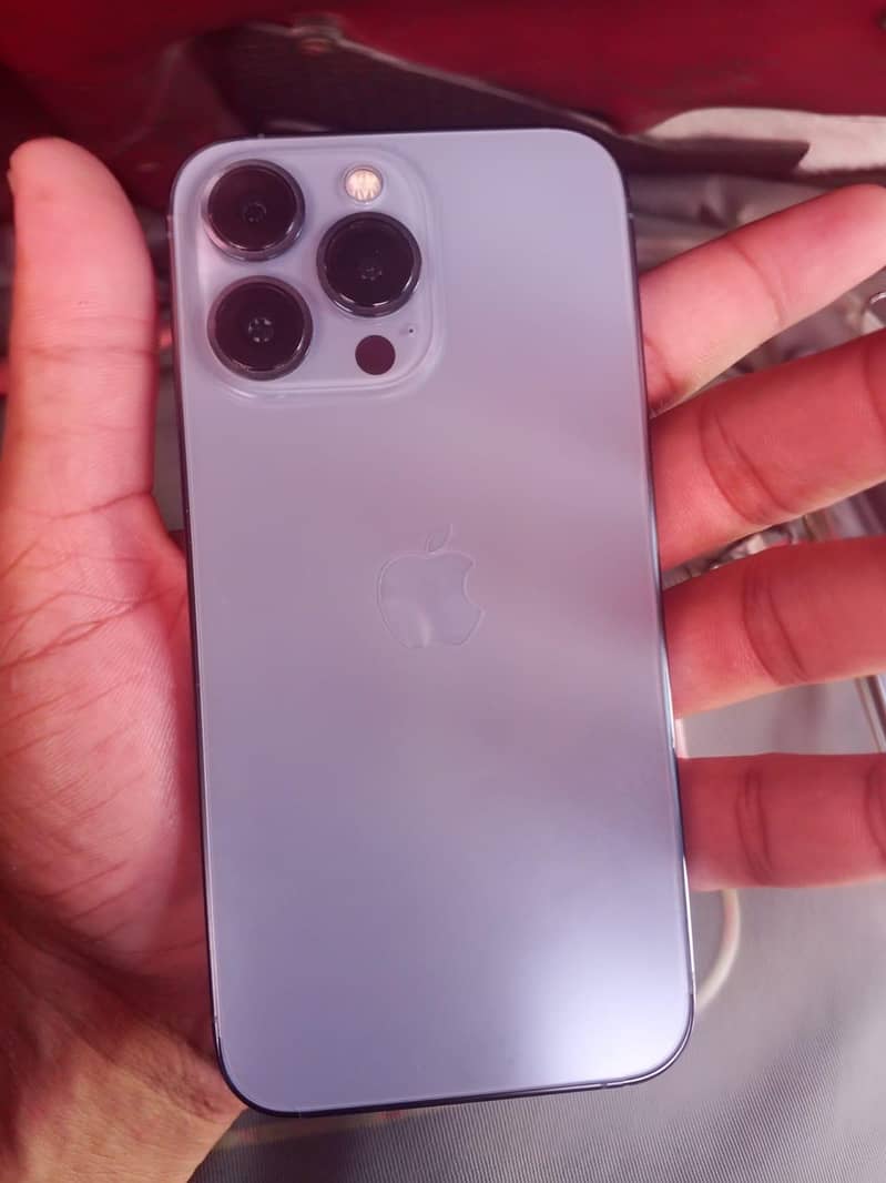 Apple iPhone 13 Pro 0