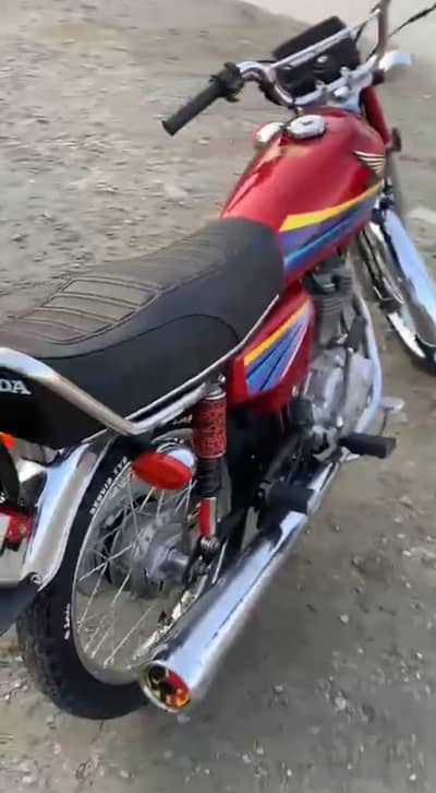 Honda CG 125 bike 2011 model 03. . 09. . 44. . 56. . 460