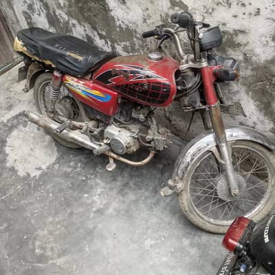 engine aloke bike chalne mein bahut acchi hai