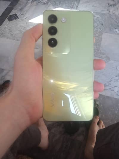 Vivo Y100