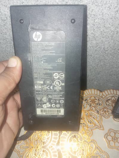 HP Chocolate Charger 150watt For Workstation Laptop Zbook 8770w