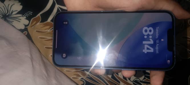 Apple iPhone 13