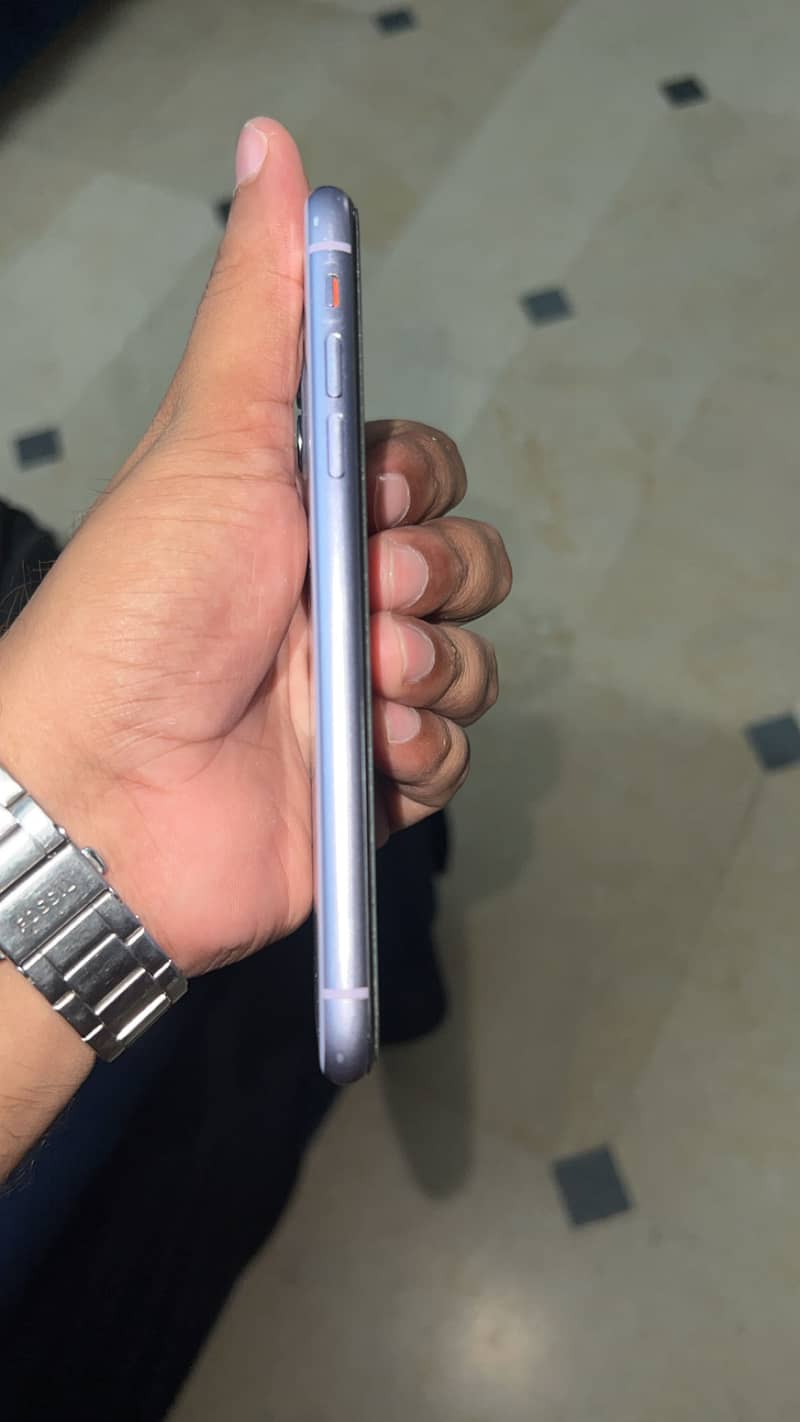 Apple iPhone 11 5