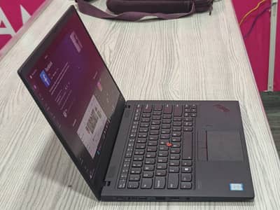 LENOVO X1 CARBON i5 8th gen