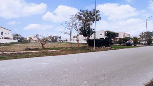 PRIME PAIR RESIDENTIAL PLOT LOCATED IN THE BEST BLOCK OF DHA LAHORE.